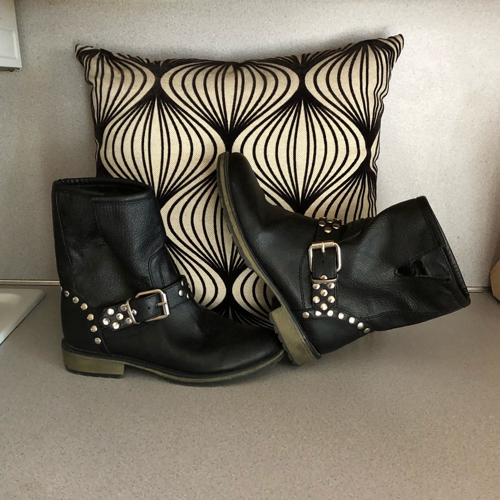 **SOLD**Just Fab-Moto boots